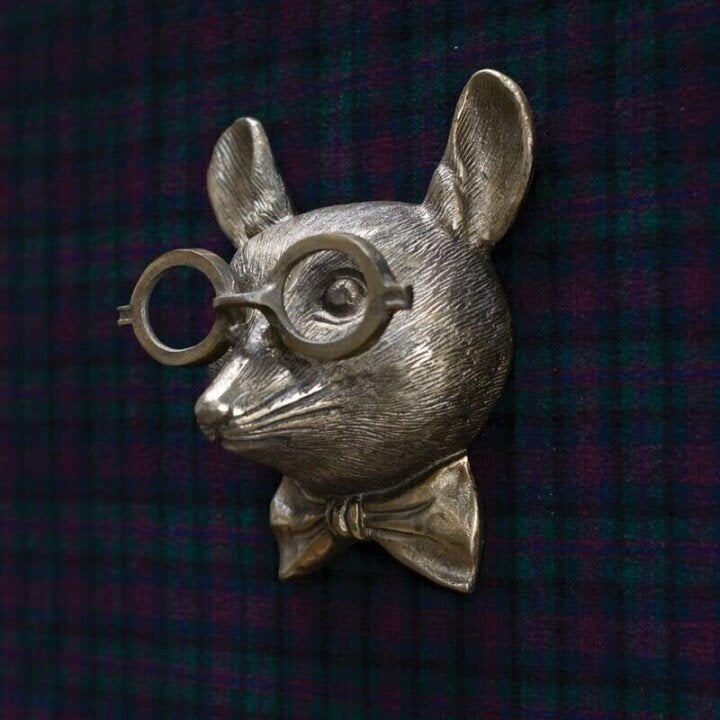 Wanddekoration mit Tierkopf