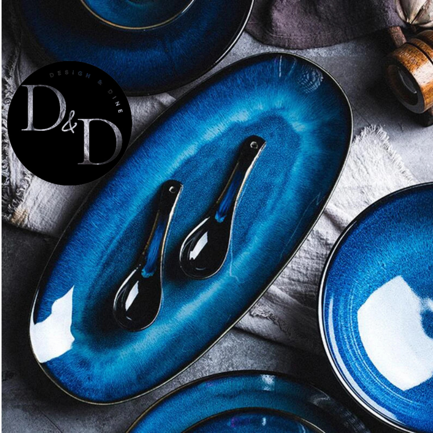 Azurblaue Servierplatten – japanischer Stil