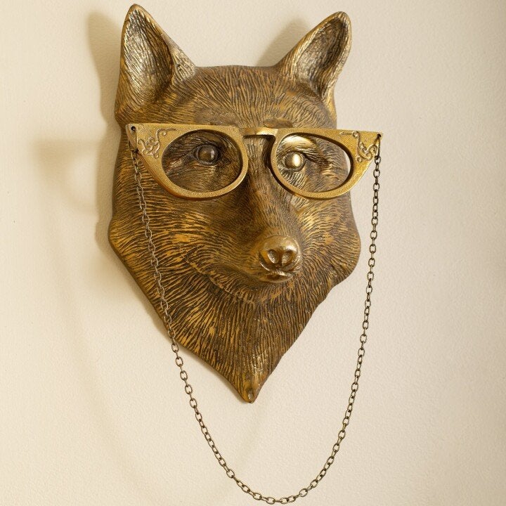 Wanddekoration mit Tierkopf