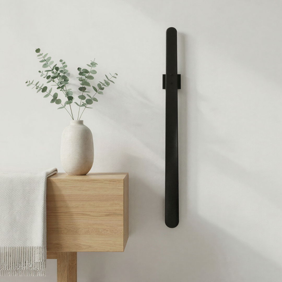 Schuhlöffel aus Buchenholz mit magnetischer Wandhalterung